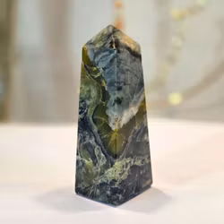 Torn Grön Serpentin 91 gram