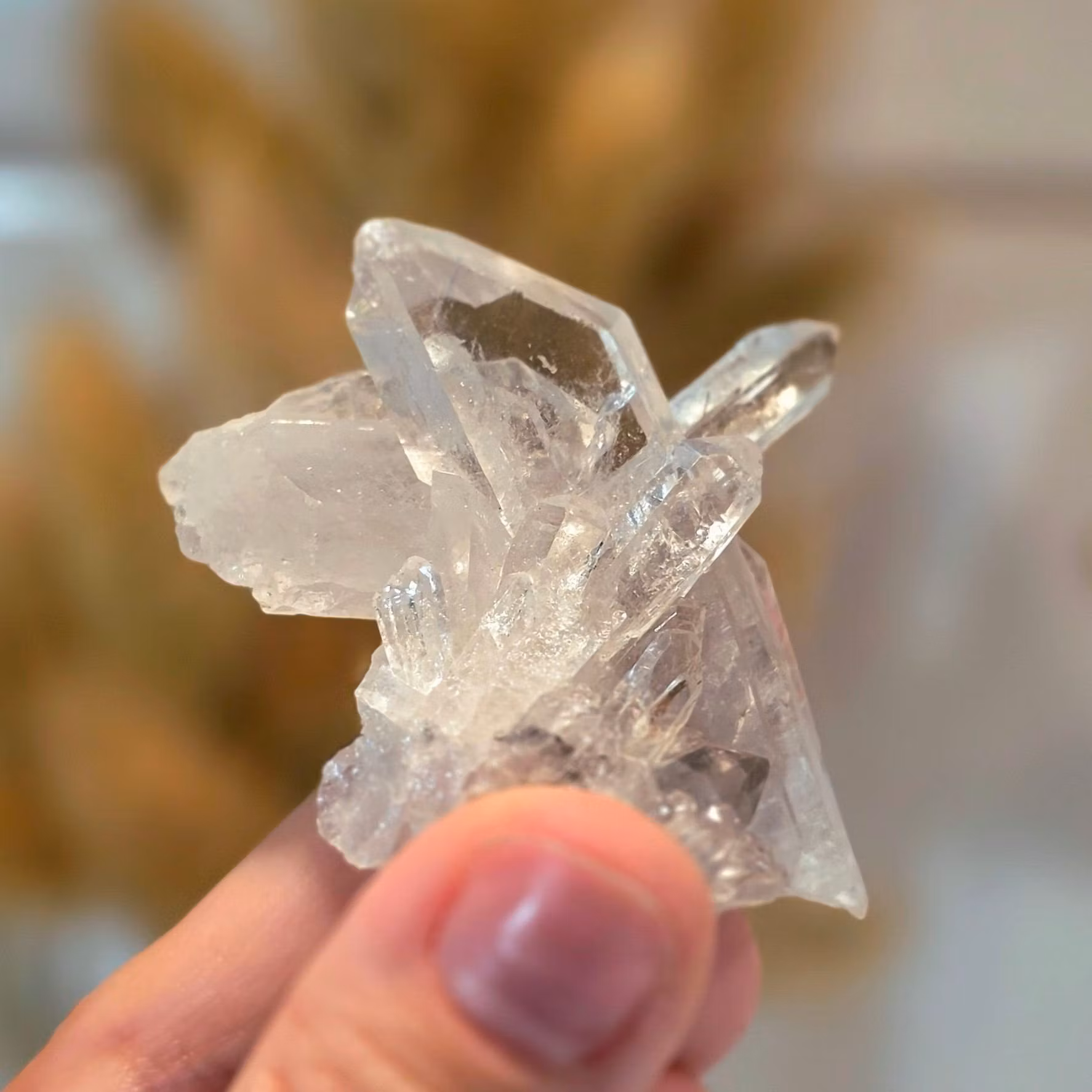 Kluster Av Bergkristall 39 g Med Inklusioner