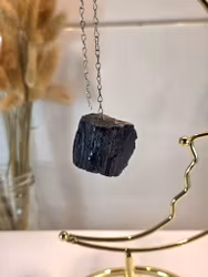 Rå Svart Turmalin Pendel nr 2