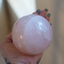 Klot Av Rosenkvarts 687 gram