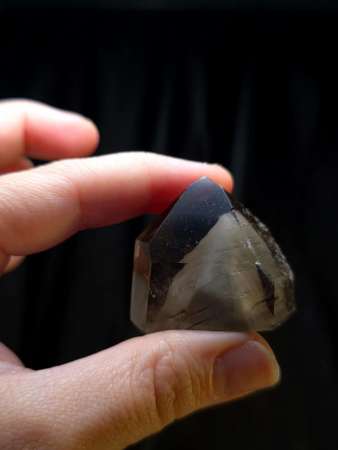 Lodolit Rökkvarts Med "Isberg"