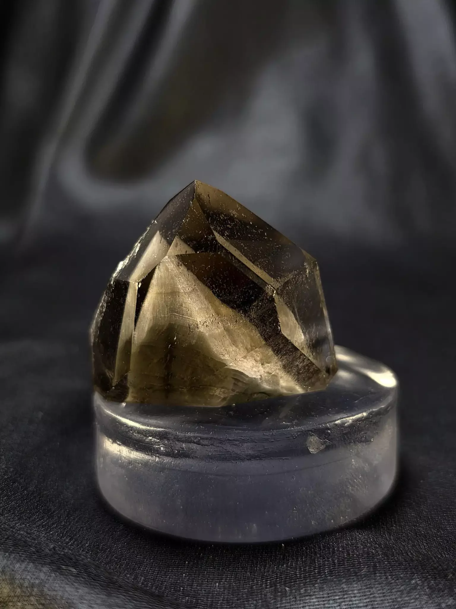 Lodolit Rökkvarts Med "Isberg"