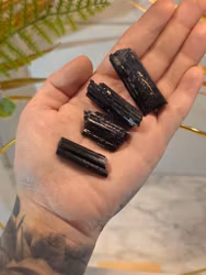 Rå Svart Turmalin Mica, Små