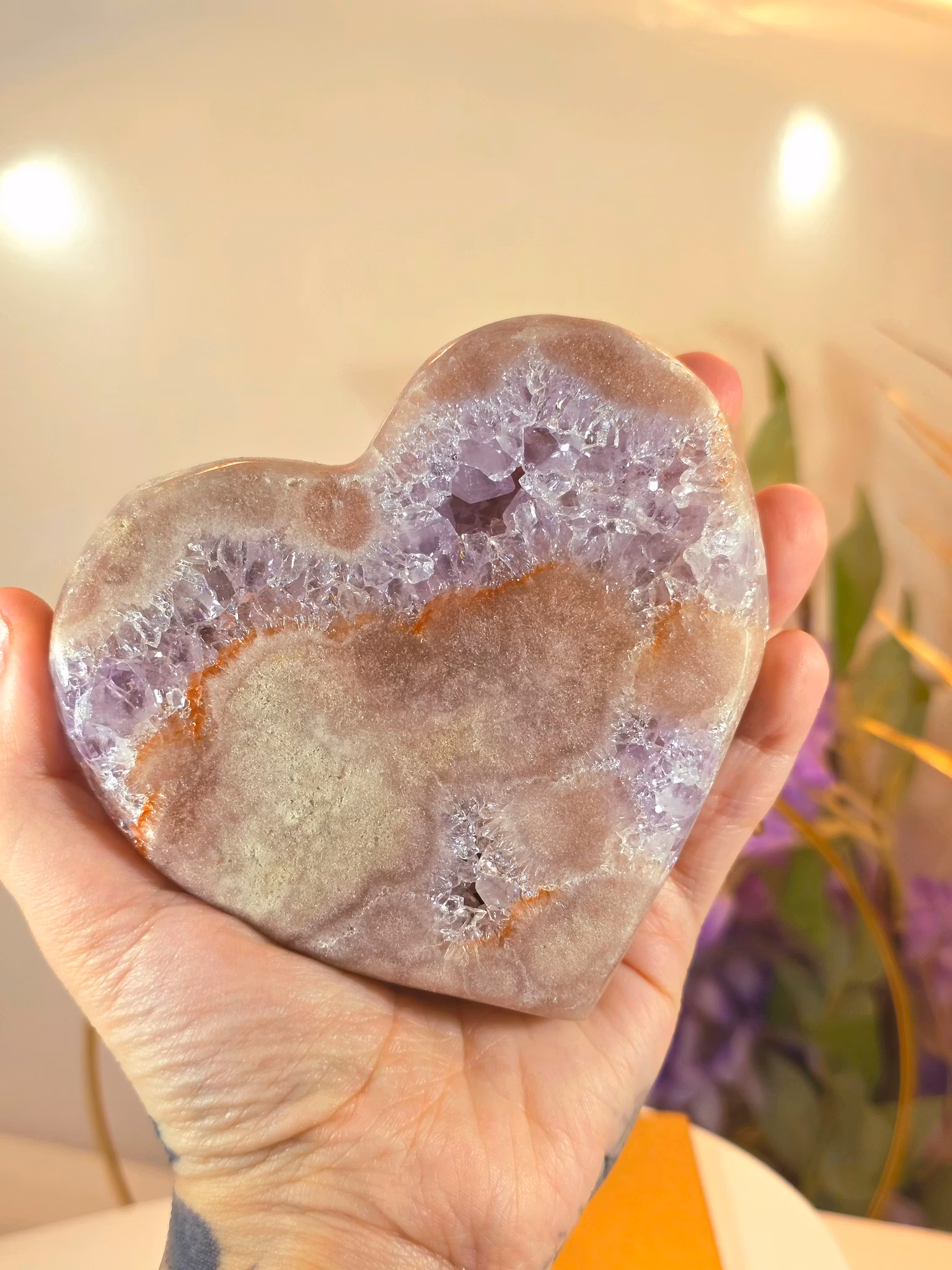 Rosa Ametist Hjärta På Ställning