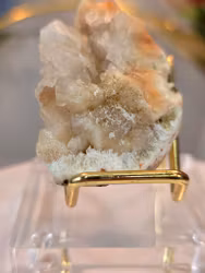 Heulandit med zeolitmineral runt kanter, ev scolecit