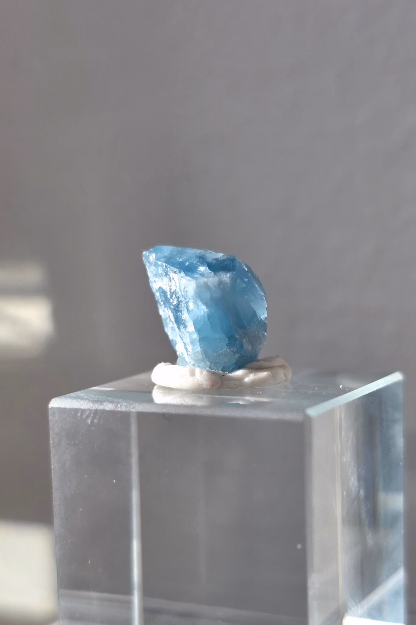 Rå Santa Maria akvamarin, 3,65 ct, Santa Maria de Itabira, Brasilien.