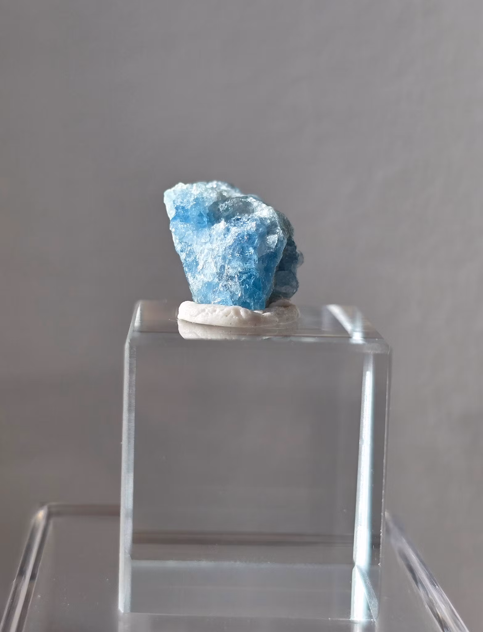 Rå Santa Maria akvamarin, 4,75 ct, Santa Maria de Itabira, Brasilien. Beryll