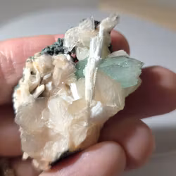 Grön Apofyllit Med Stilbit & Scolecit Spray