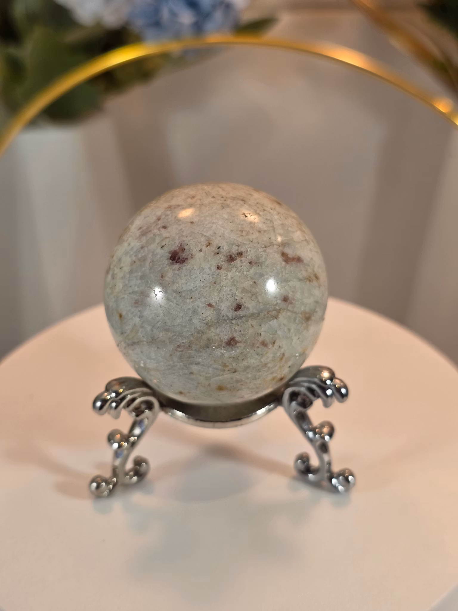 Klot av Rosa Turmelin I Kvarts