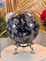 Klot Av Mystic Merlinite 962 gram