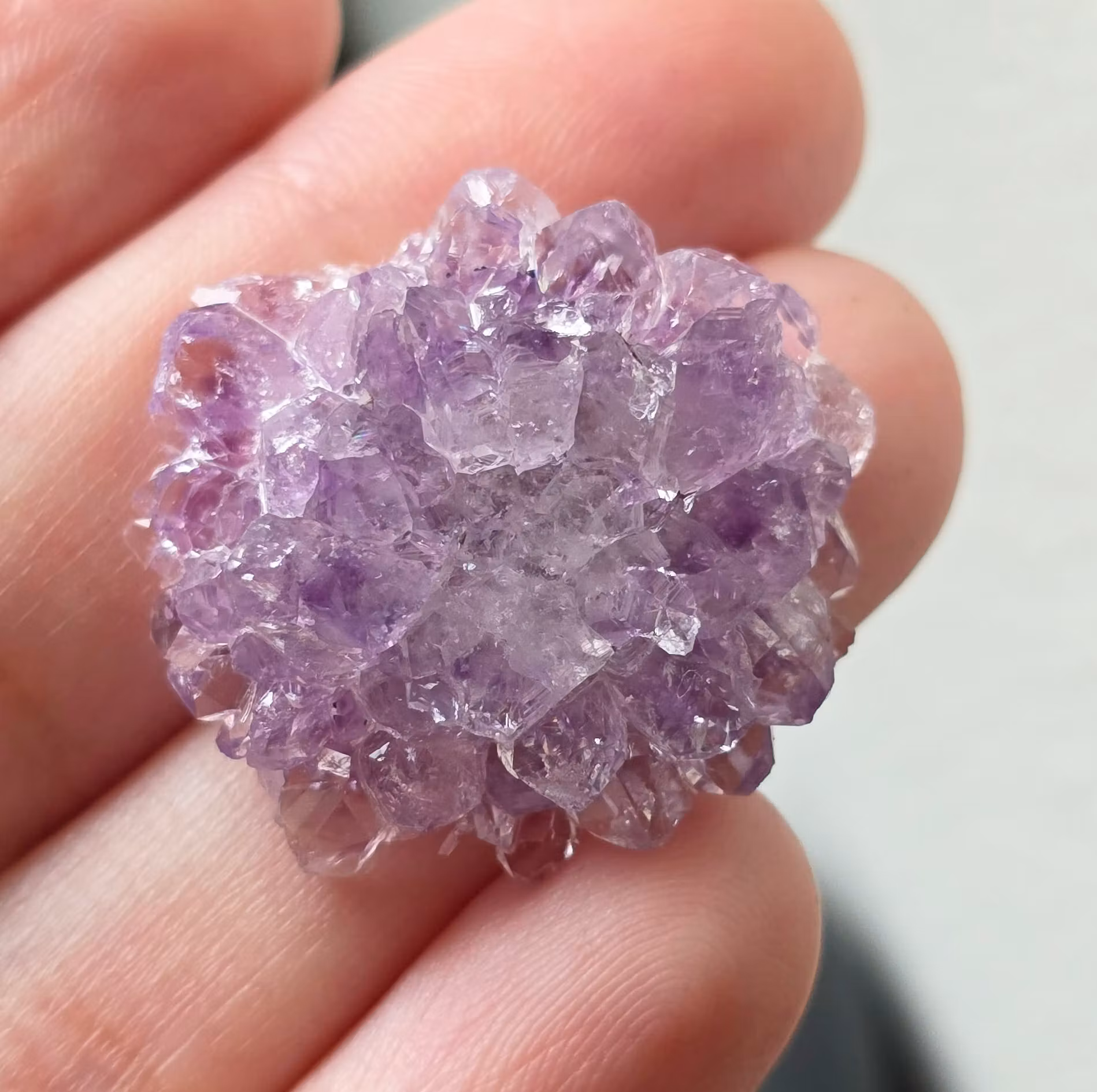 Ametist Stalaktit I Display