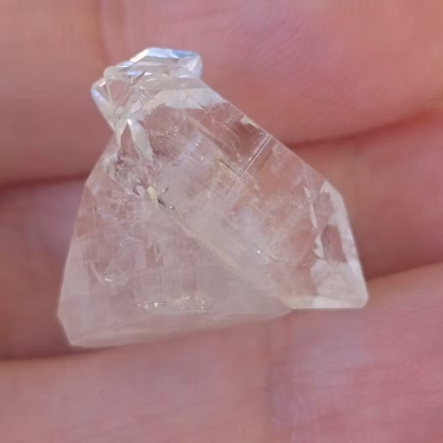Diamantklar Apofyllit Dubbelterminerad