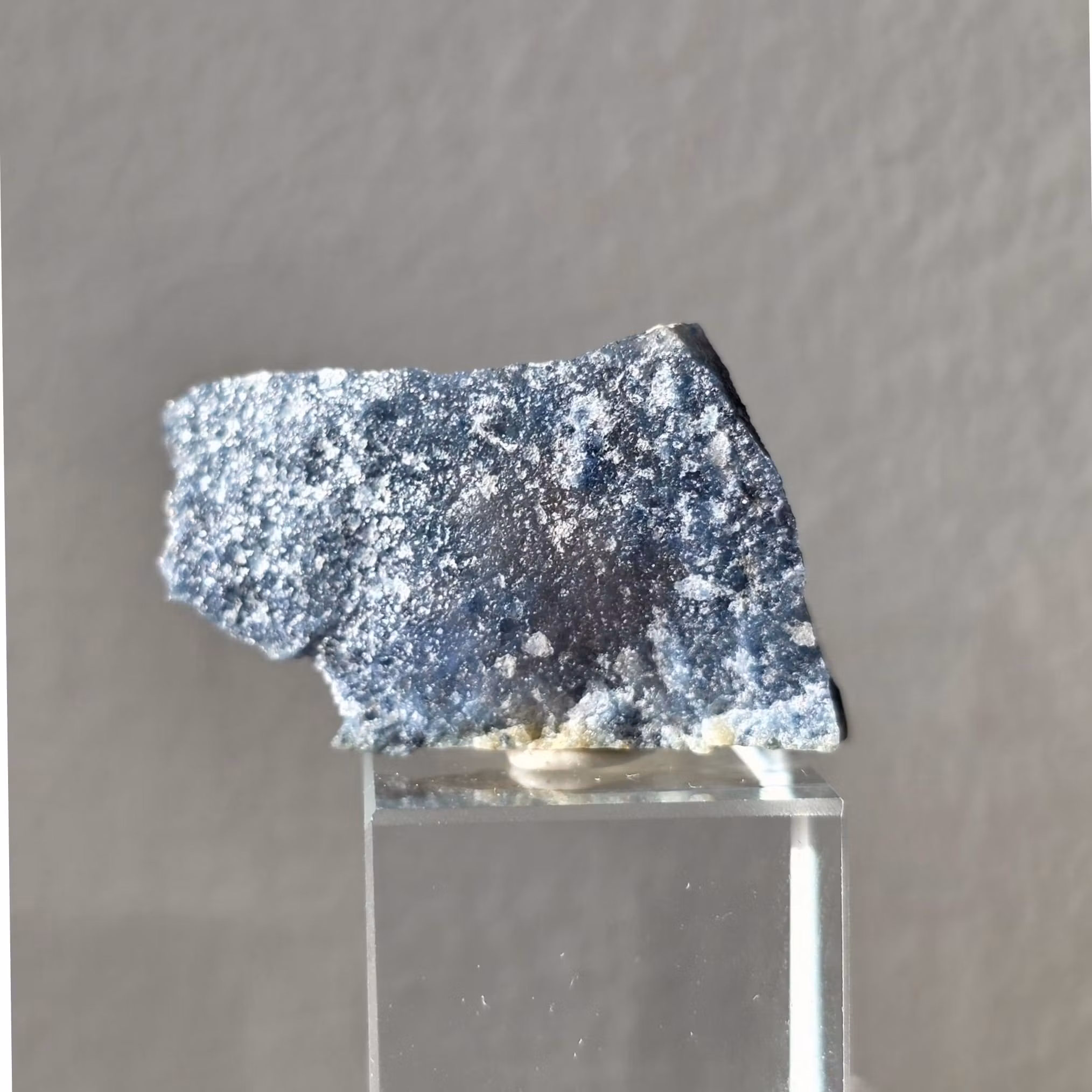 Naturlig Dumortierit 4,95 gram Från Finland