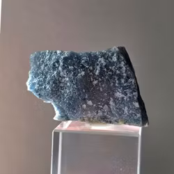 Naturlig Dumortierit 4,95 gram Från Finland