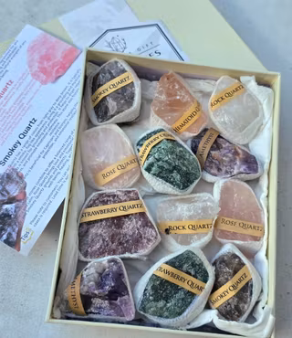 Låda Set Med Olika Kvarts Presentlåda
