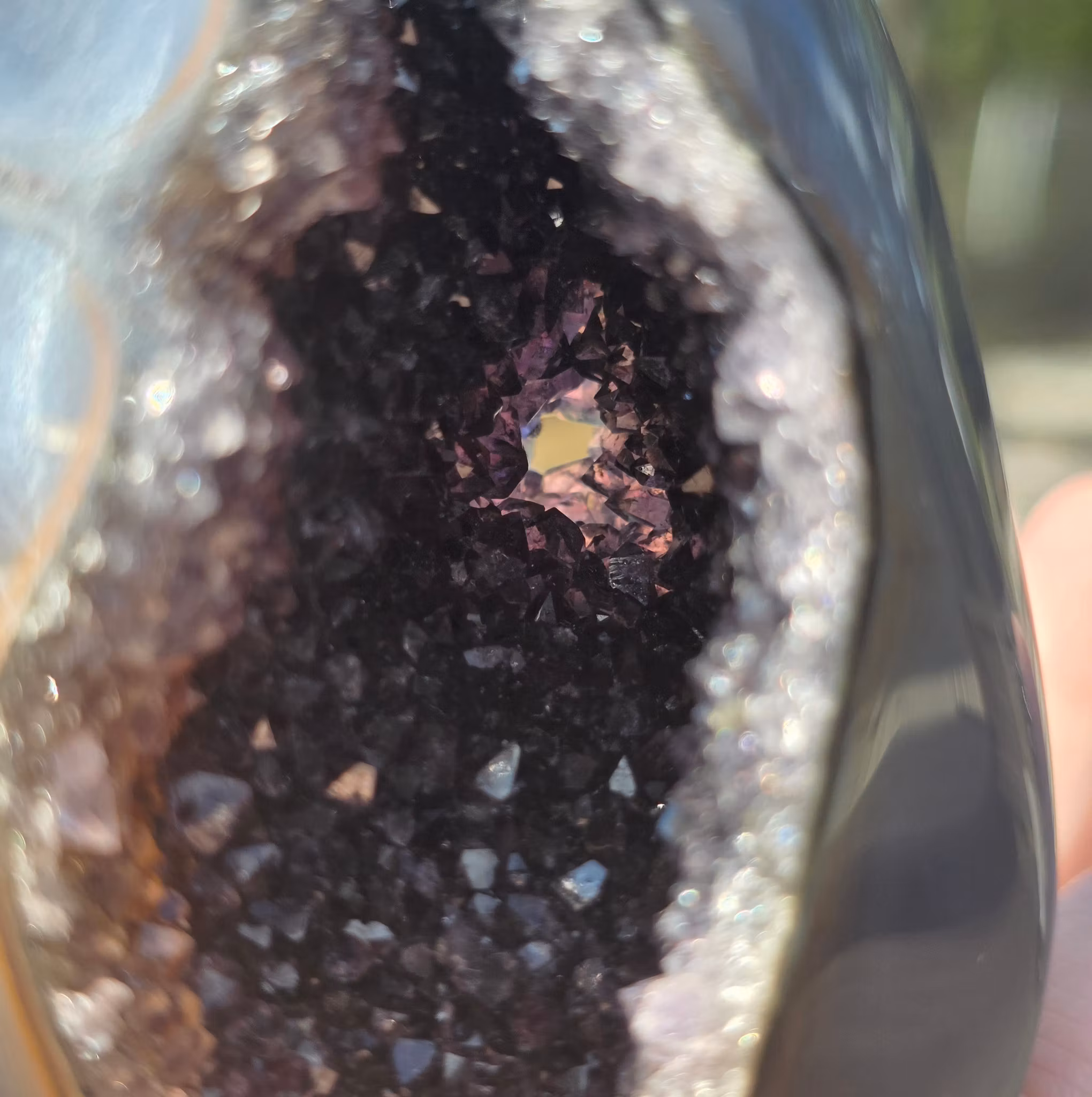 Bicolor Agat Med Druzy Polerad Uruguay 230 g