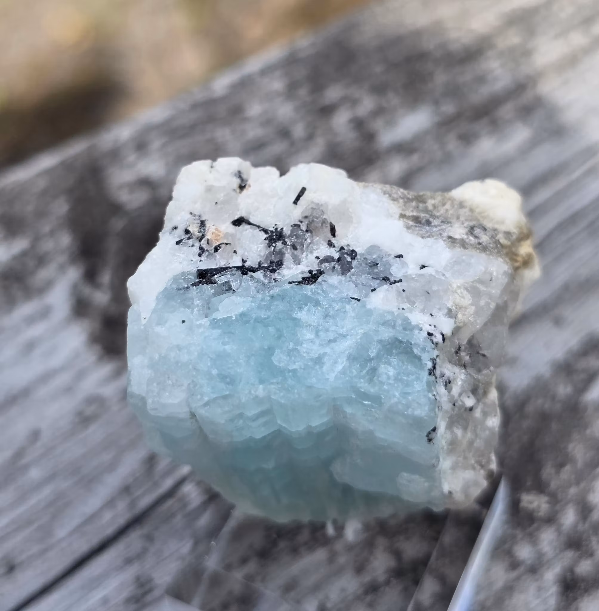 Rå Akvamarin Med Mica, Turmalin & Albit, Skardu Pakistan 301 ct