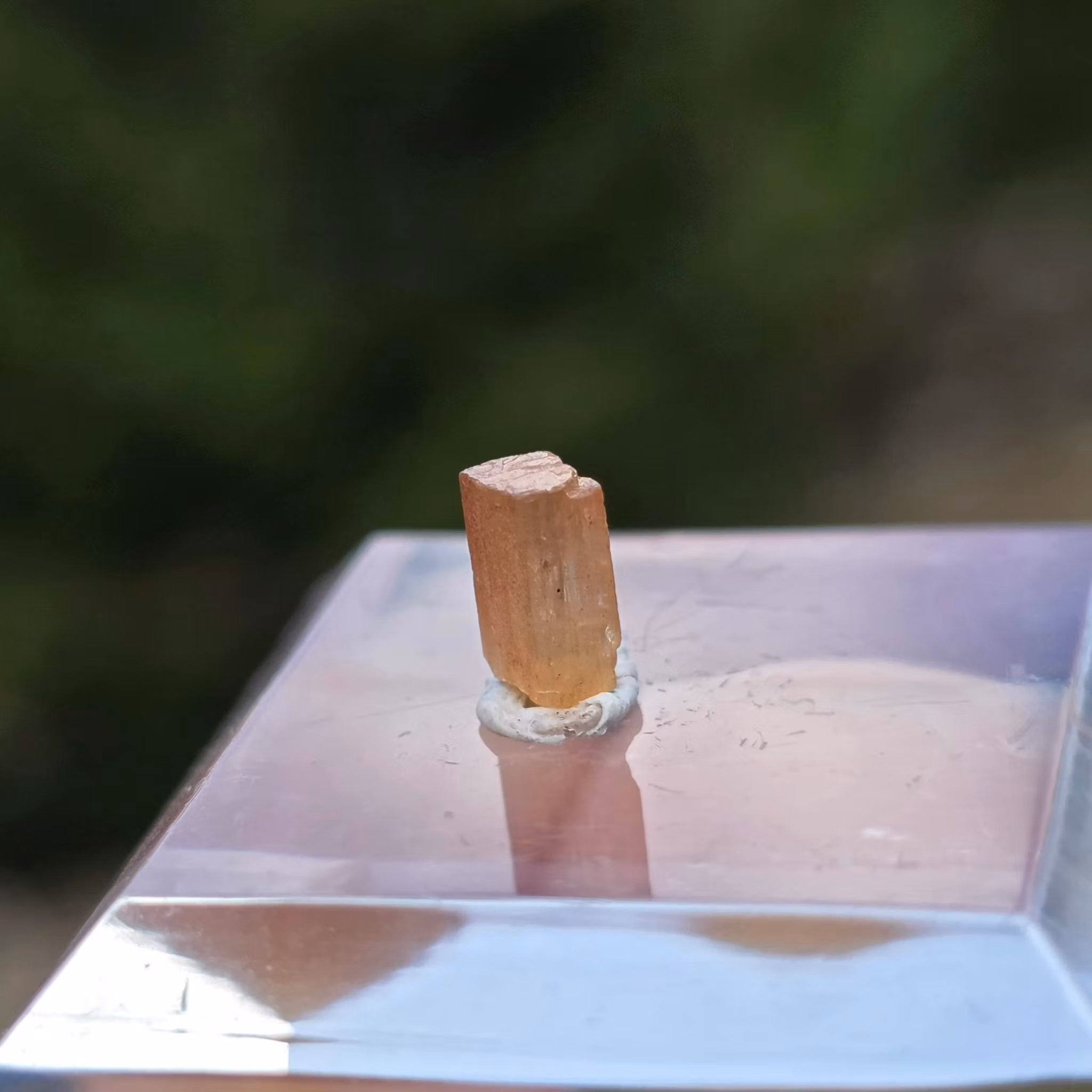 Rå Imperial Topas Ouro Preto, 0,75 ct