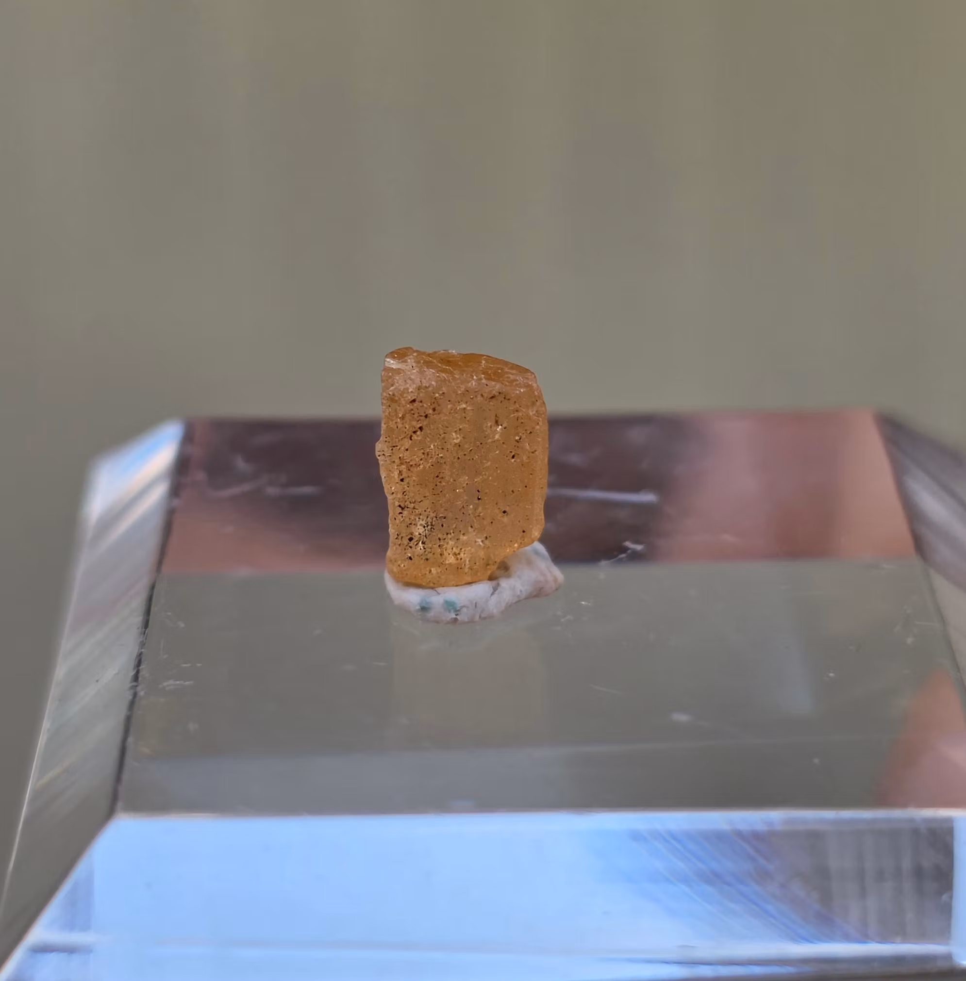Rå Imperial Topas Ouro Preto, 1,10 ct