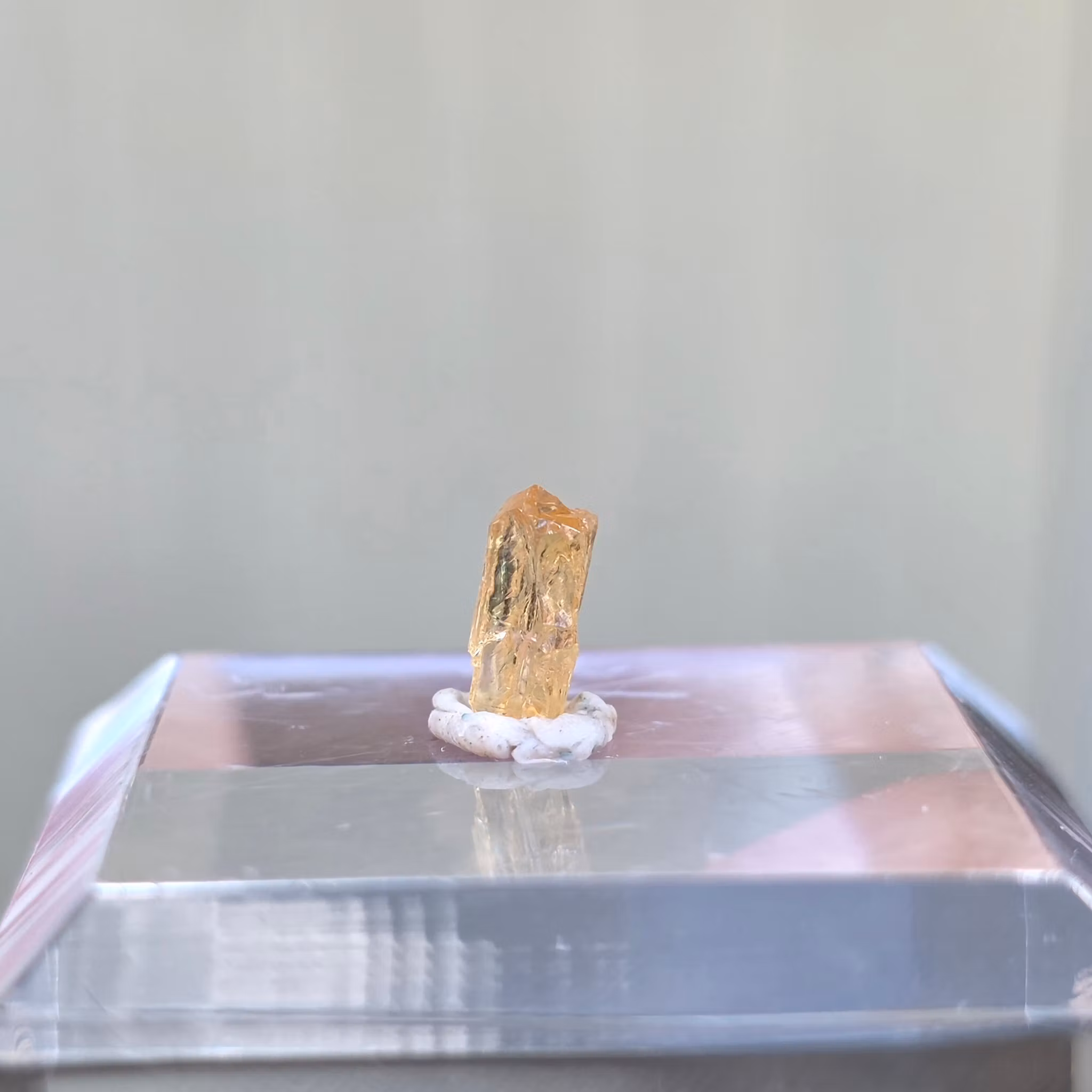 Rå Imperial Topas Ouro Preto, 0,60 ct