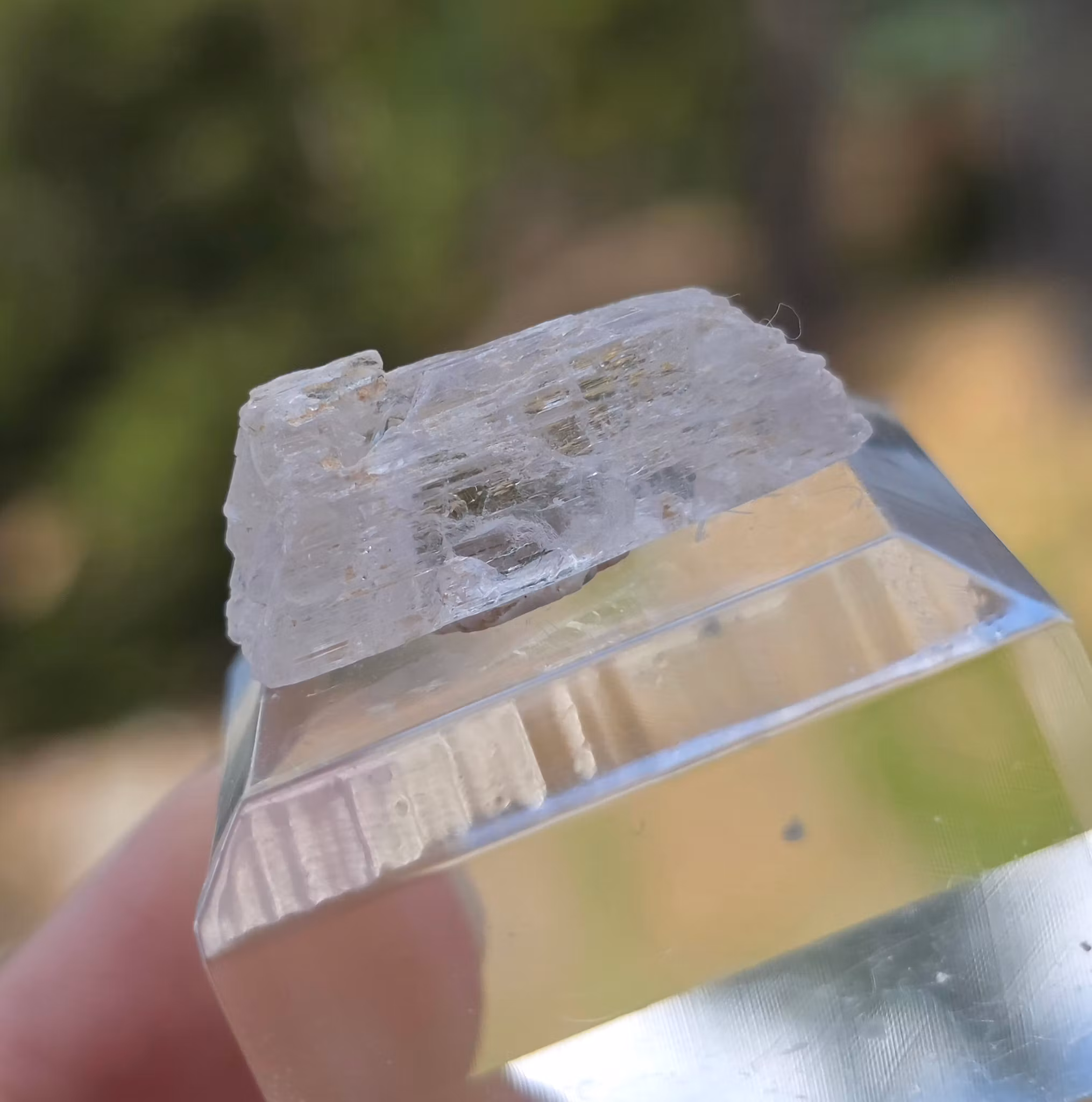 Rå Spodumen Från Afhanistan 11,38 ct