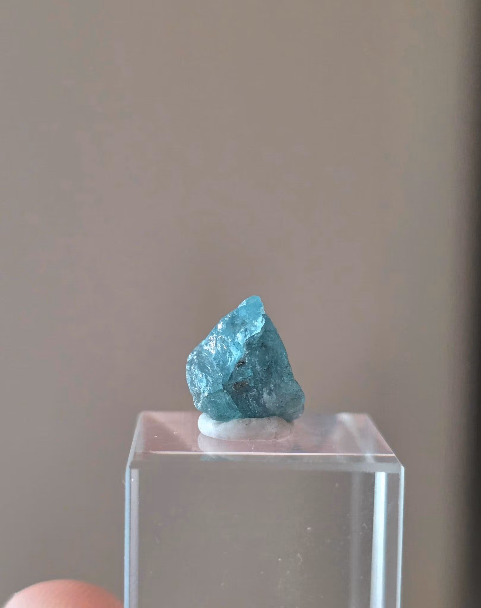 Blå Ljus Apatit, 3,95 ct Från Madagaskar