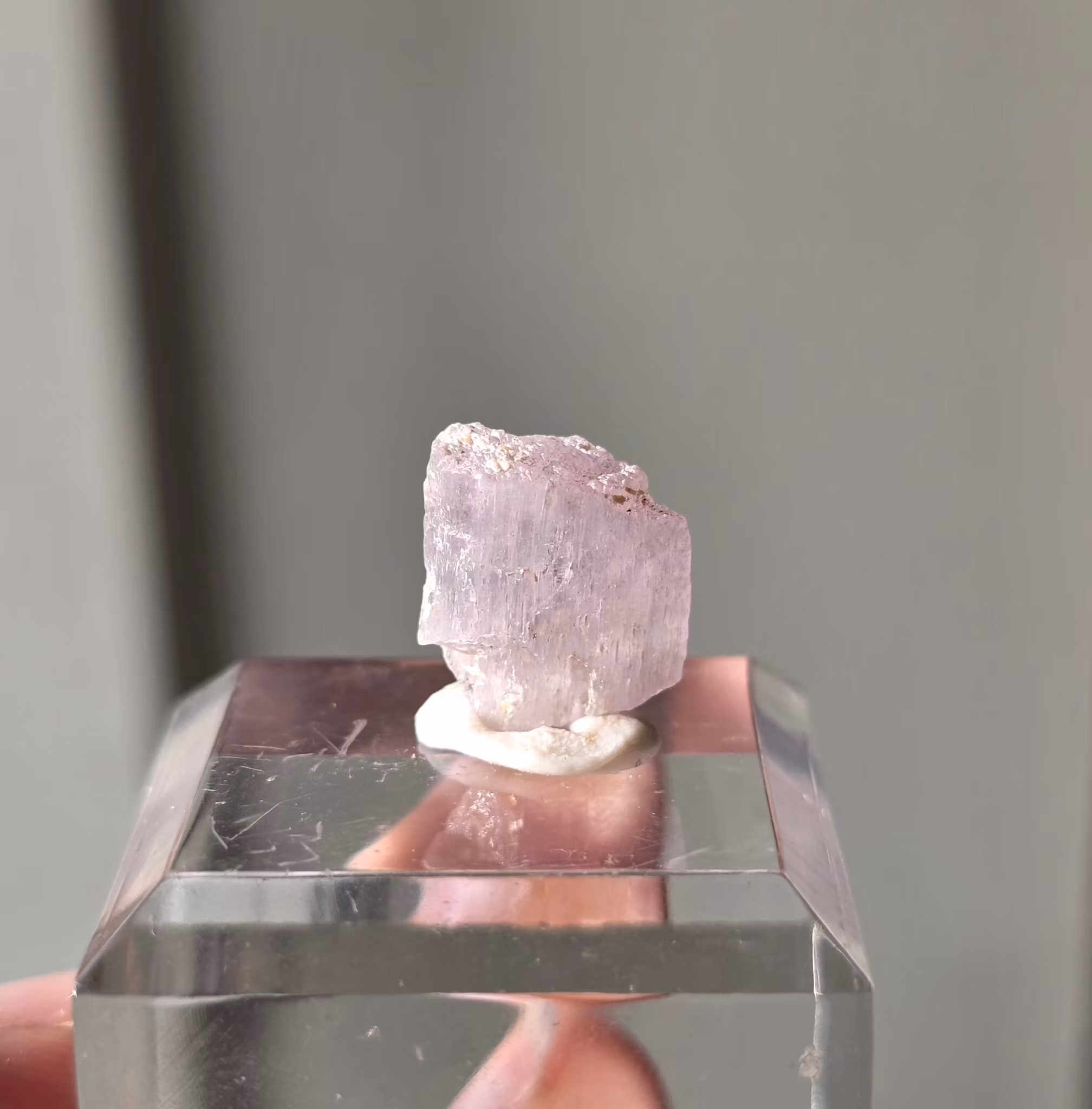 Rå Spodumen Kunzit Från Afghanistan 5,60 ct