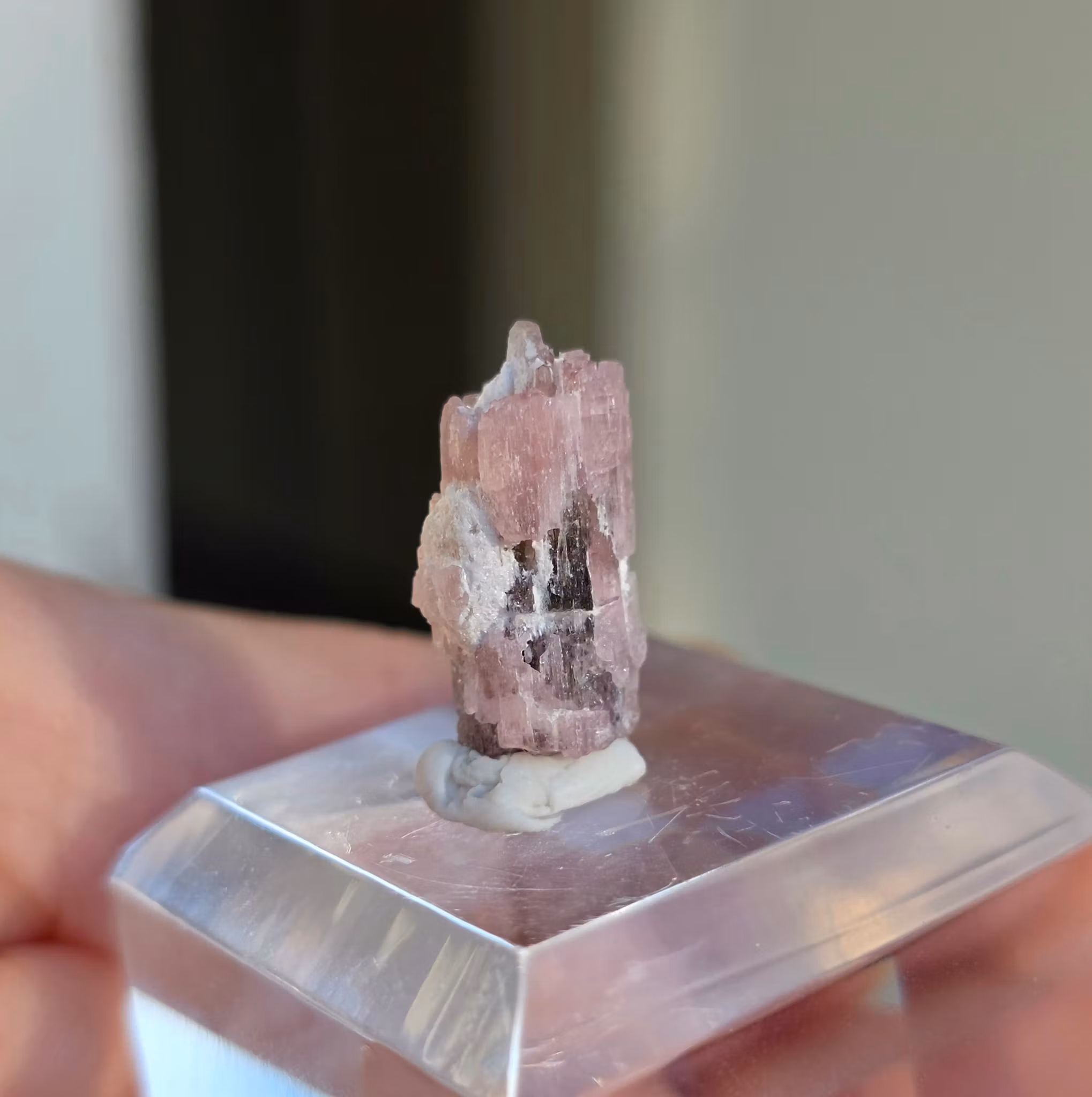 Grön & Rosa Turmalin Från Astaknala 8,65 ct