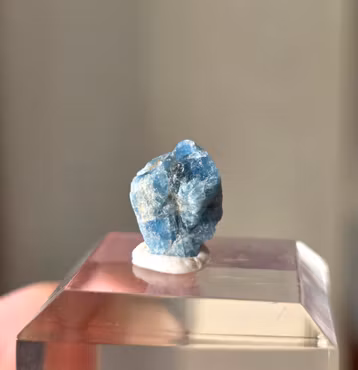 Rå Santa Maria Akvamarin, 4,25 ct, Santa Maria de Itabira, Brasilien.