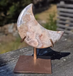 Rosa Ametist Måne Med Kvarts