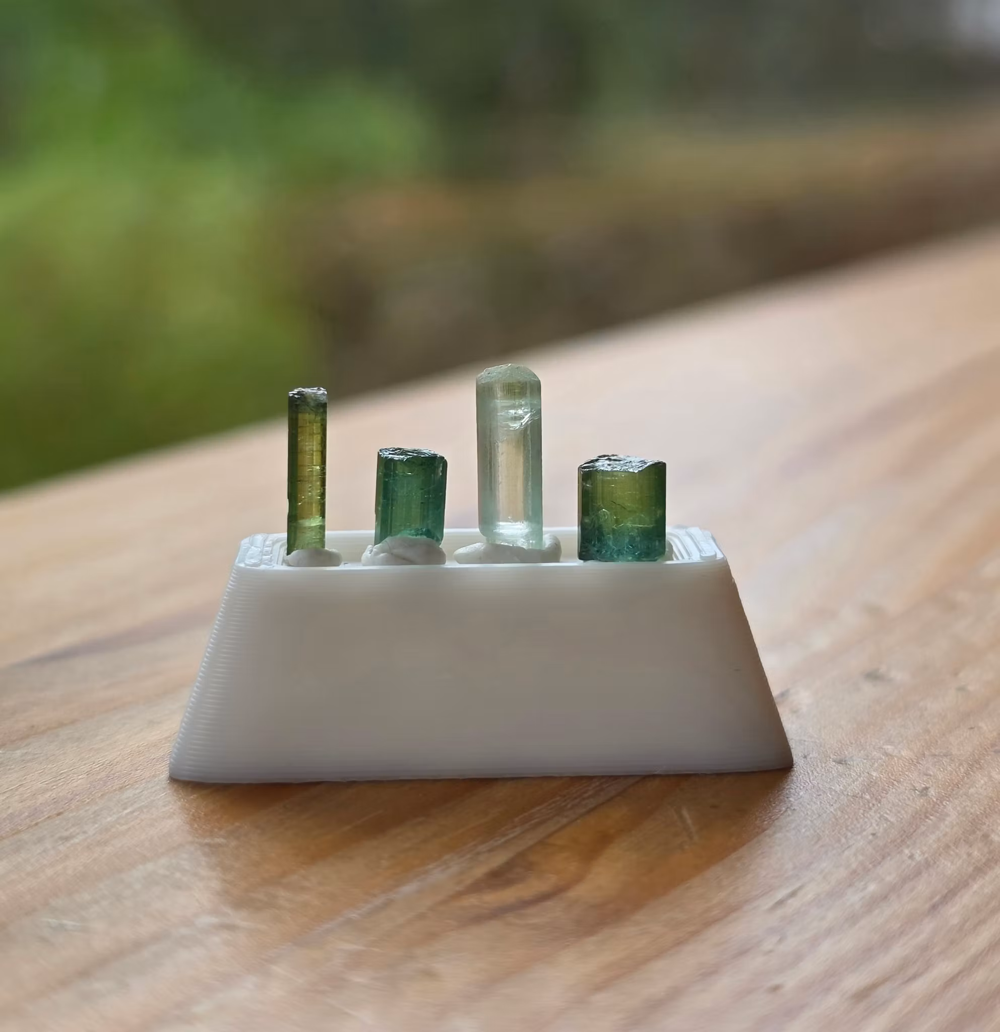 Samlar-set Fyra Mikro Turmaliner på Display