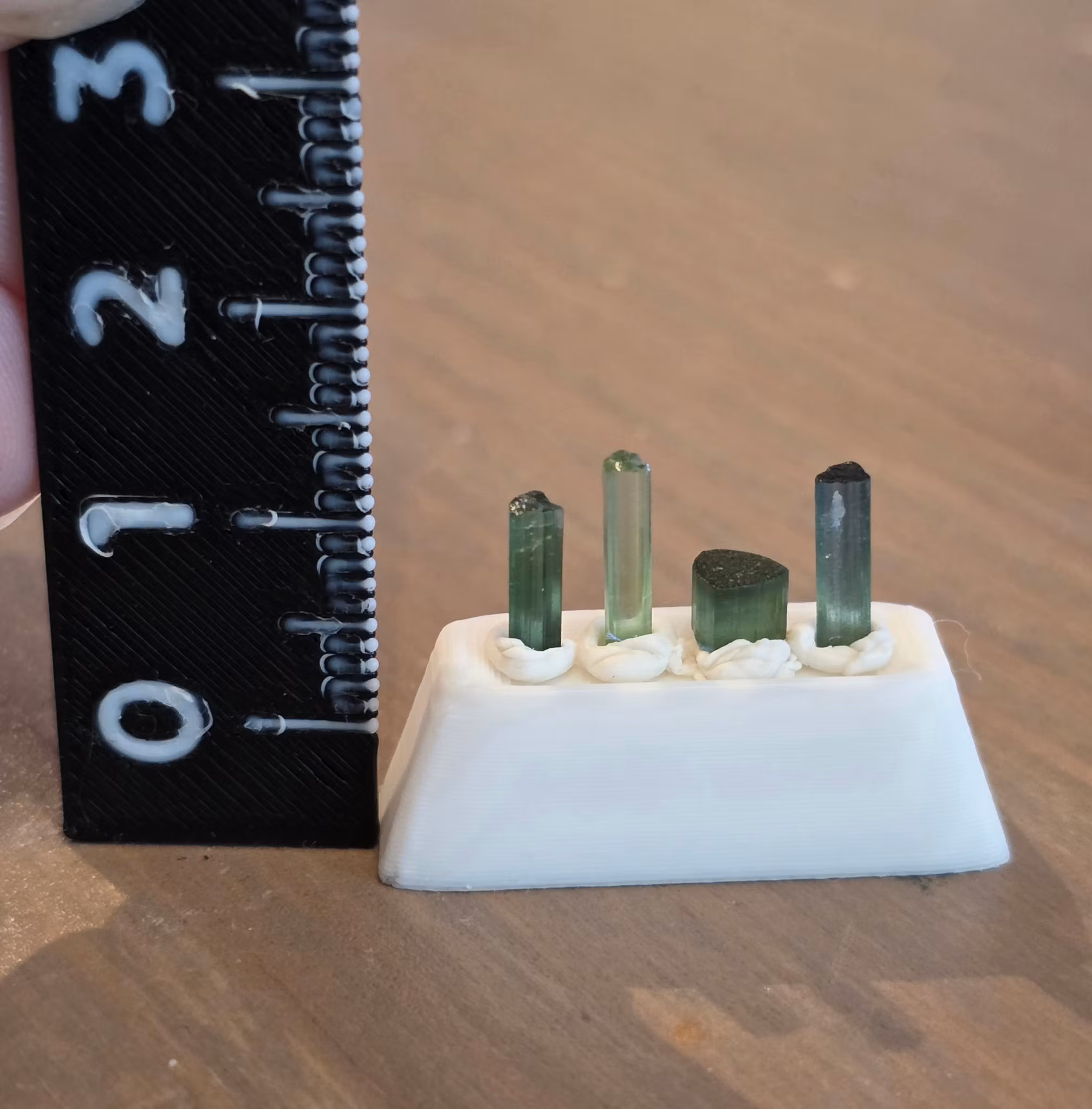 Fyra Mikro Turmaliner på Display
