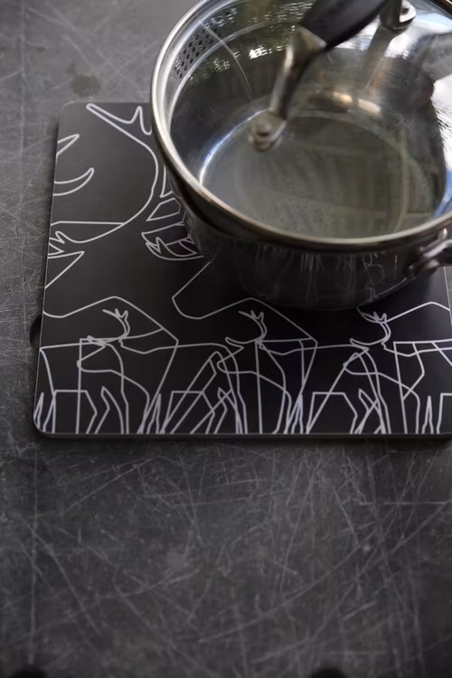 63118 GRYTUNDERLÄGG / POT COASTER REINDEER