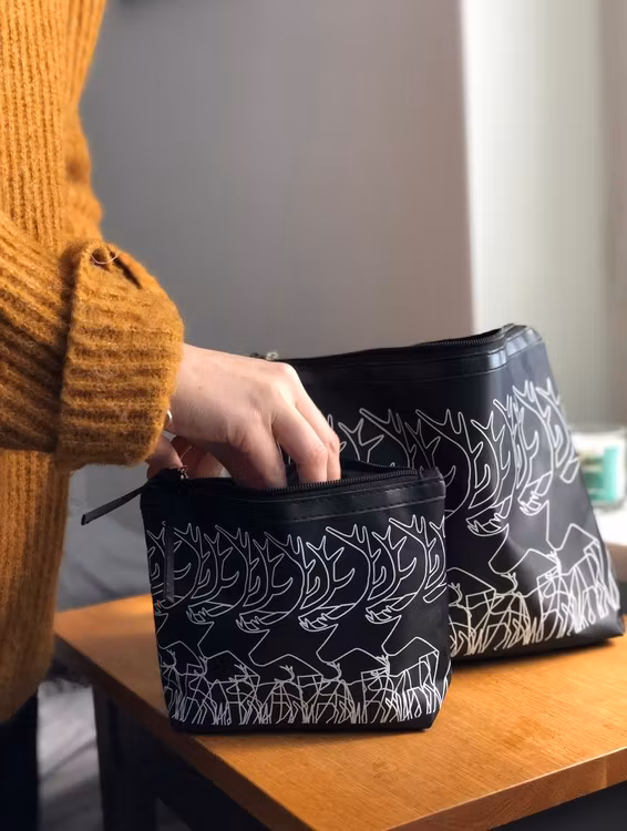 63102 SMINKVÄSKA REN/ TOILETBAG SMALL REINDEERLINE