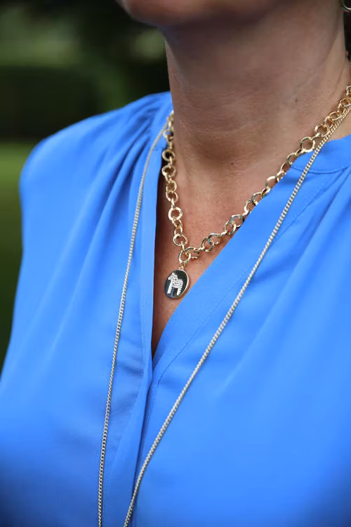 63099 NORDIC, HALSBAND DALAHÄST 45CM/ NECKLACE GOLD DALAHORSE