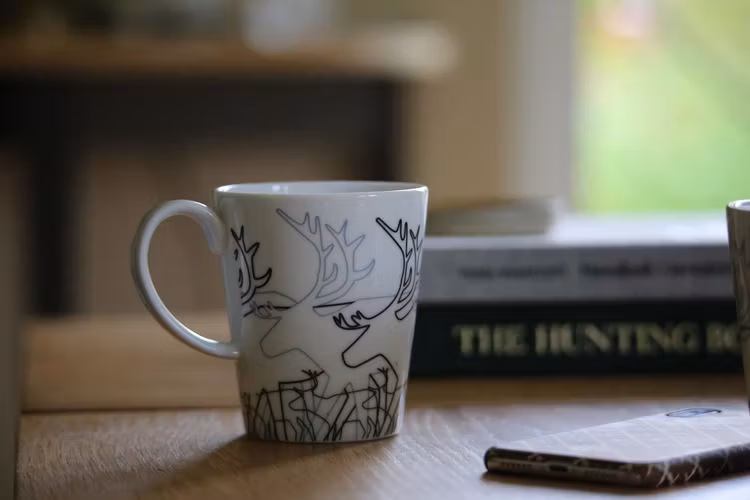 62724 REN MUGG MED HANDTAG/ MUG WITH HANDLE, REINDEER