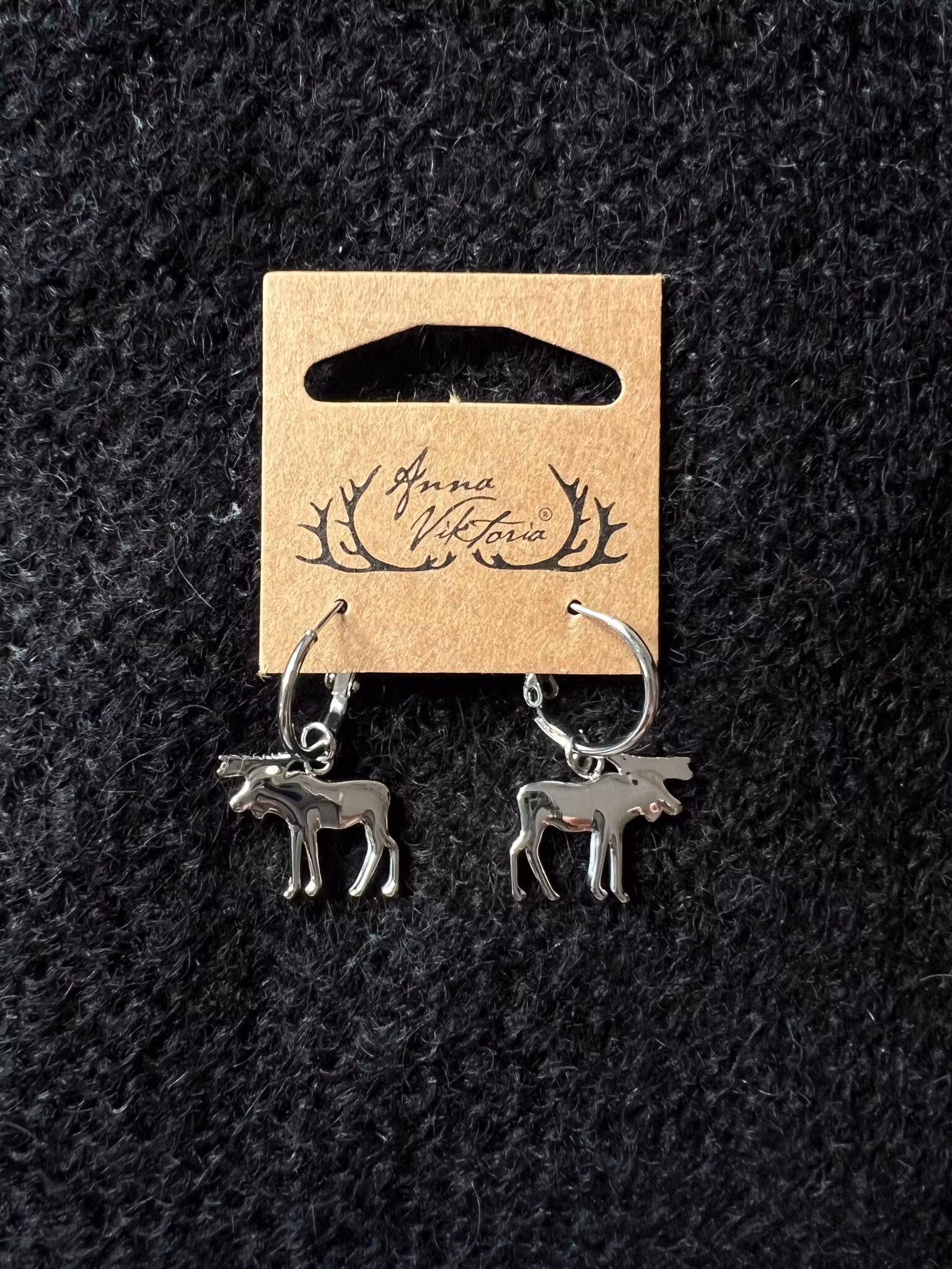 63154, Runda örhängen m. Älg-berlock silver/Round ear, Moose, silver