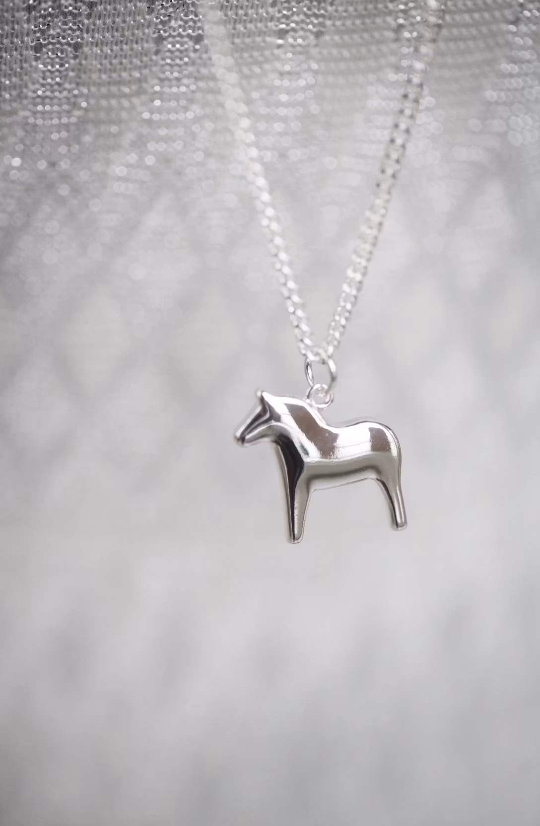62944, Halsband, 85cm, Dalahäst, silver/Necklace, Dalahorse, silver