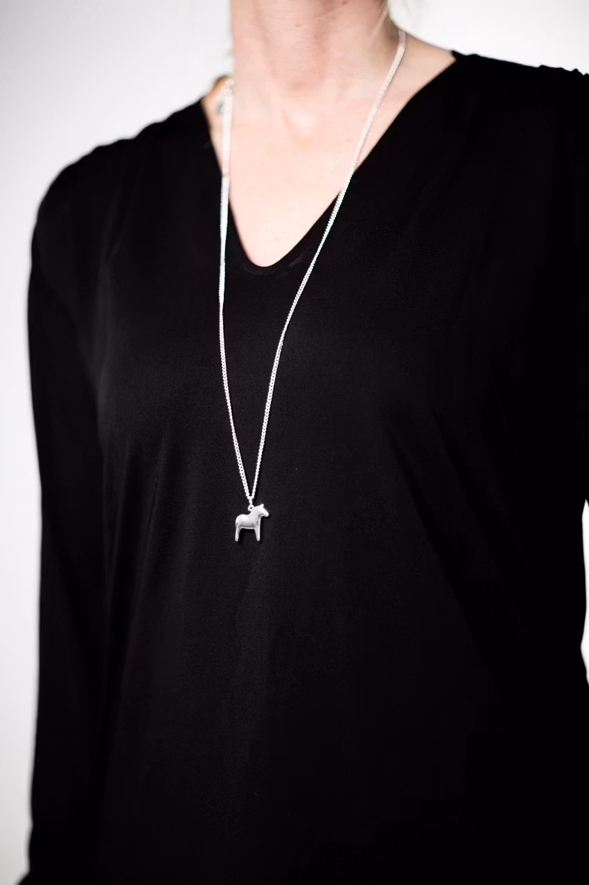 62944, Halsband, 85cm, Dalahäst, silver/Necklace, Dalahorse, silver