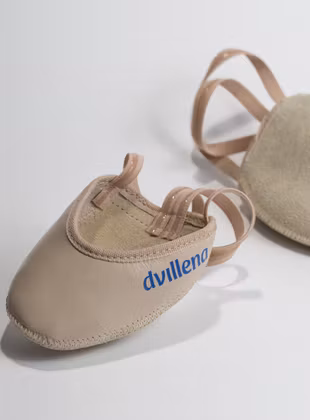 Tåskor i beige läder