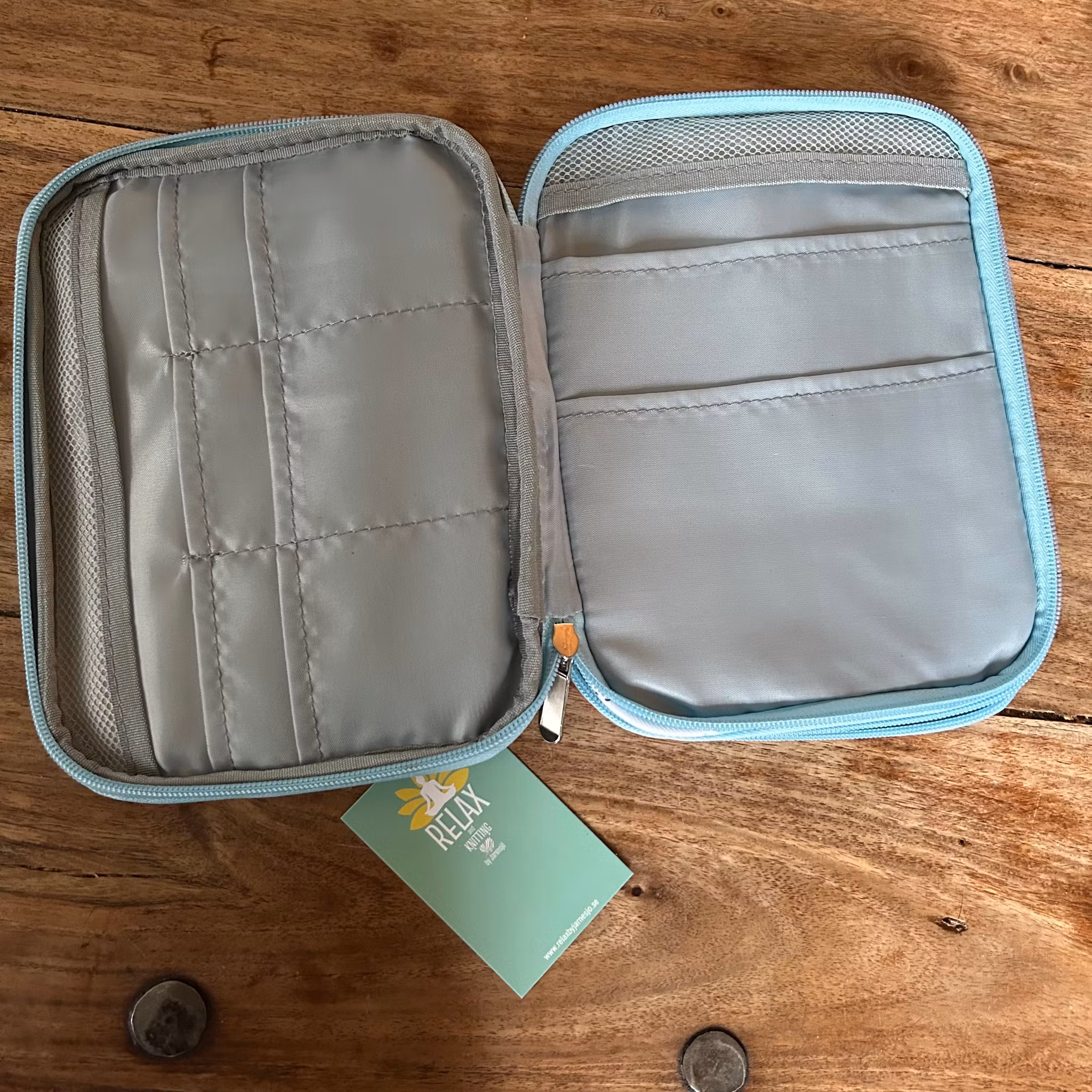 Praktiskt etui till stickor/virknålar  m.m