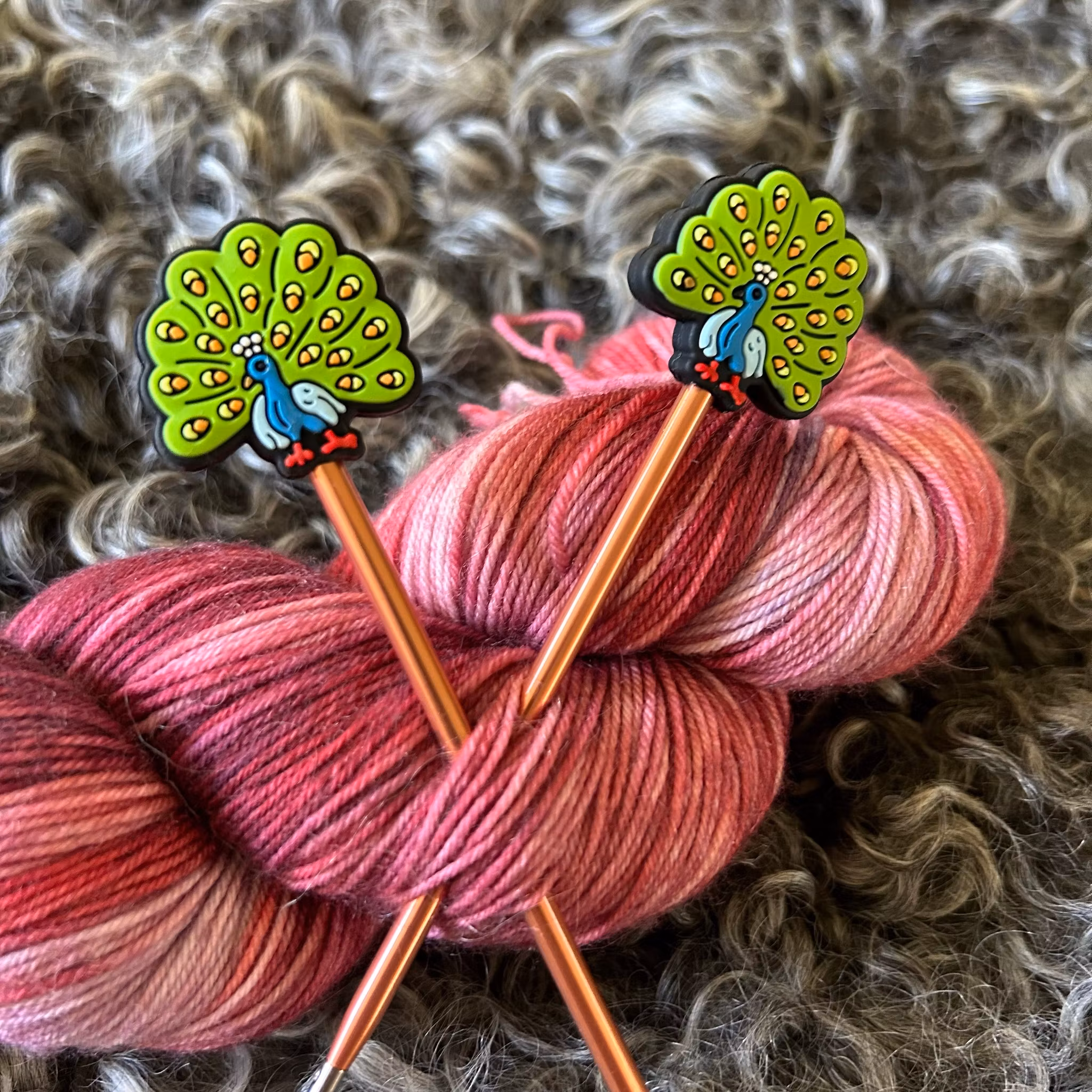 Stickstoppers, Påfågel