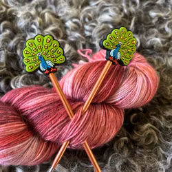 Stickstoppers, Påfågel