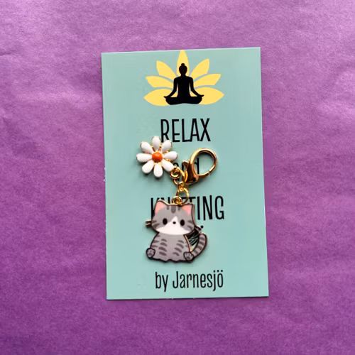 MARKÖR, Katt m. Blomma, grå randig