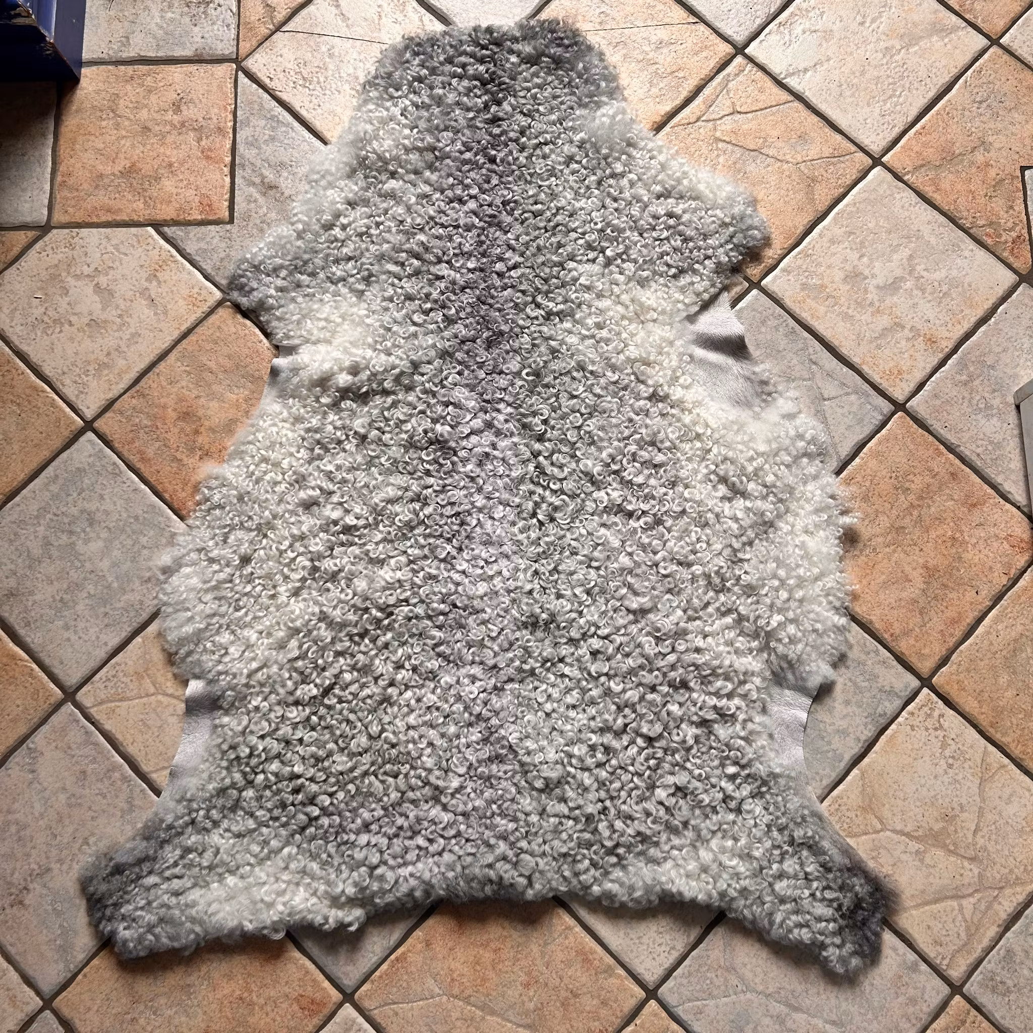 Vackert Lammskinn, nr. 9