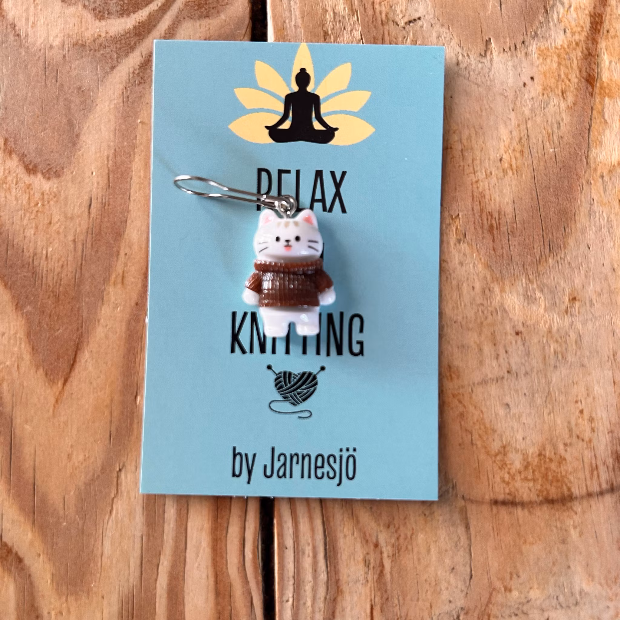 MARKÖR, Katt i tröja