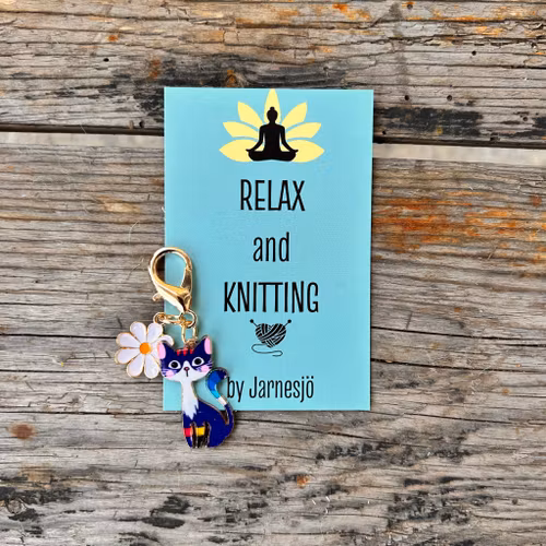 MARKÖR, Katt med blomma, blå