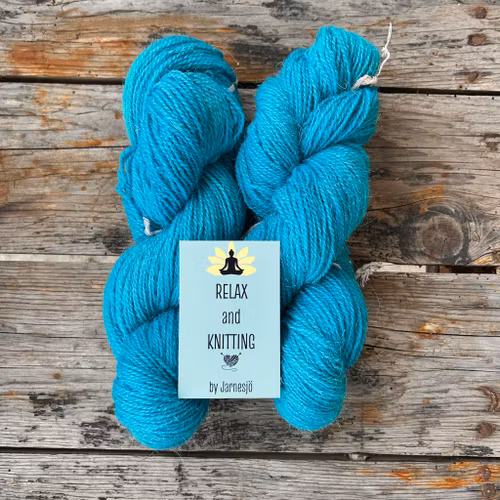 Handfärgat garn, 100 % ull, mörk turkos