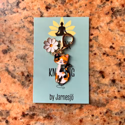 MARKÖR, Katt med blomma, trefärgad