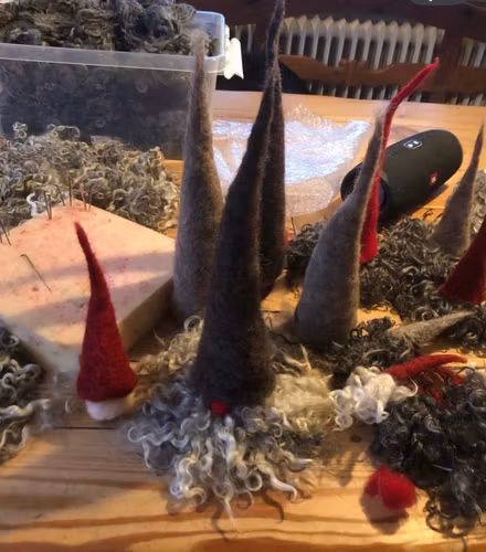 Kurs nr. 4, Gör din egen Tomte/vätte i ull